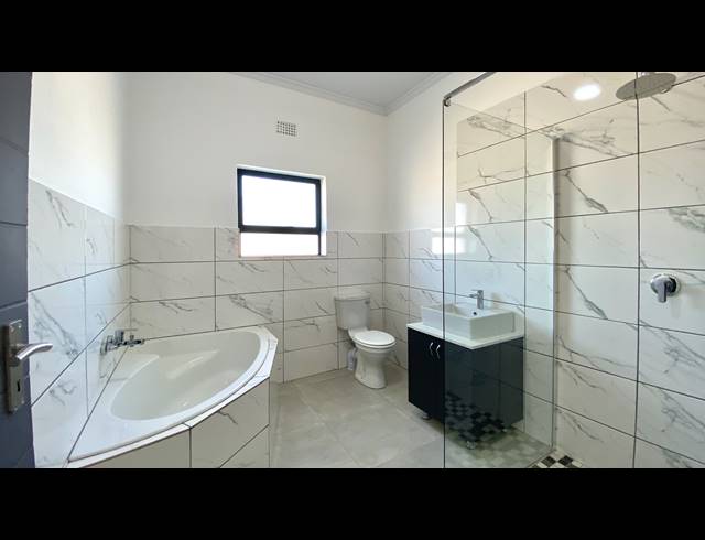 3 BEDROOM HOUSE FOR SALE IN ATLANTIC SANDS PRIVATE ESTATE